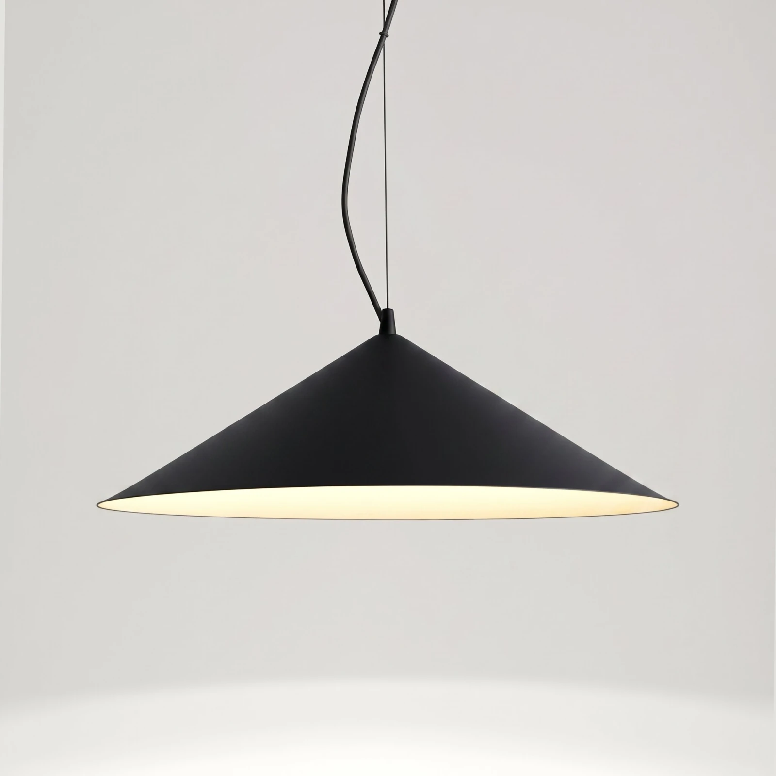 Pakabinamas šviestuvas 50 cm – kūgis, juodas, LED 4000K