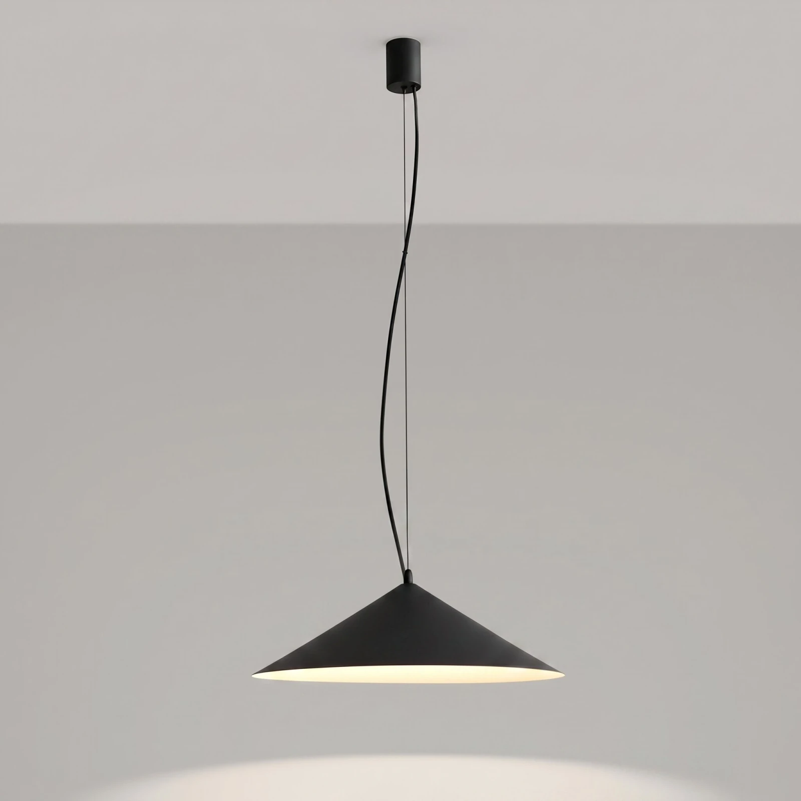 Pakabinamas šviestuvas 50 cm – kūgis, juodas, LED 4000K