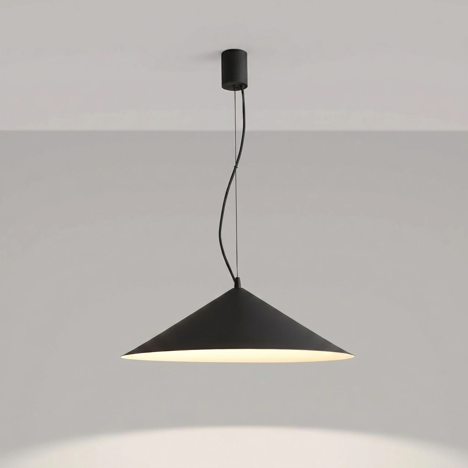 Pakabinamas šviestuvas 50 cm – kūgis, juodas, LED 4000K