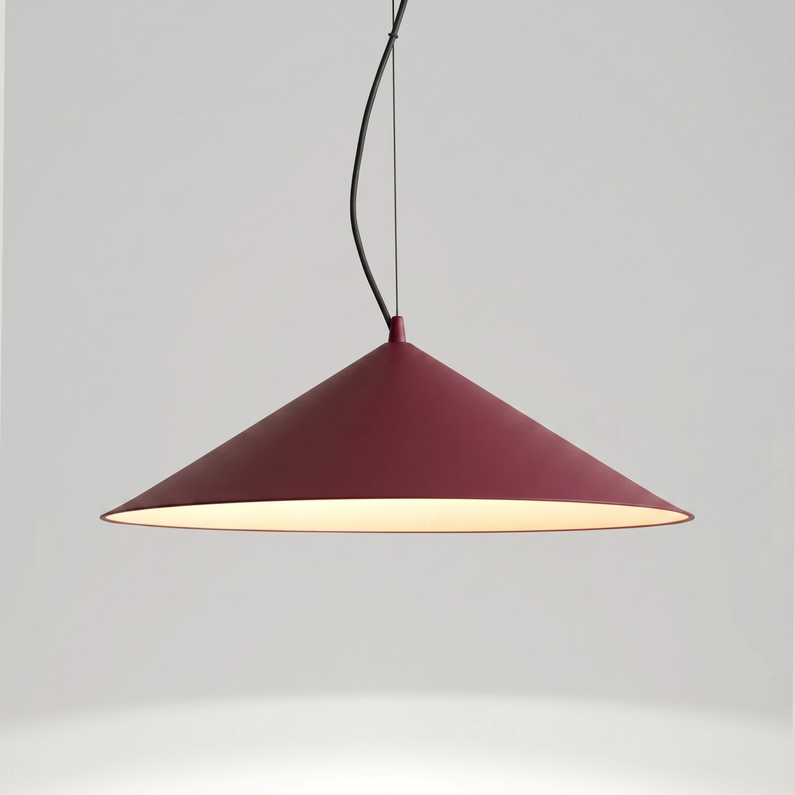 Pakabinamas šviestuvas 50 cm – kūginis, burgundinis, šiltos LED šviesos