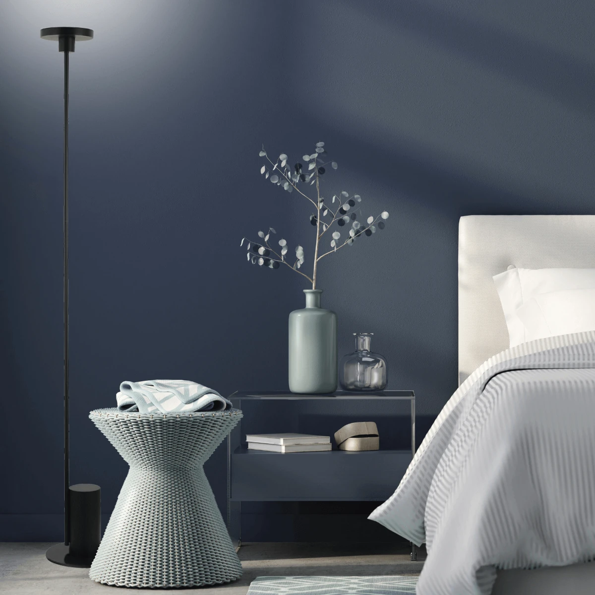Matt Black Minimalist LED Floor Lamp