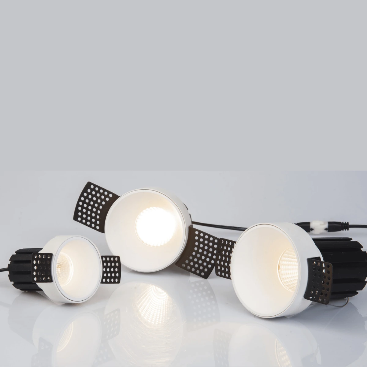 Įleidžiamas LED Taškinis Šviestuvas 15W 3000K Matinė Balta