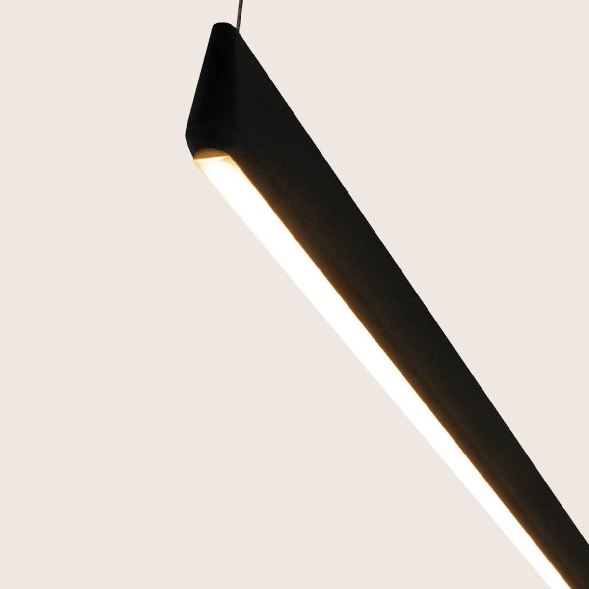 LED linijinis pakabinamas šviestuvas 152 cm – juodas, TRIAC