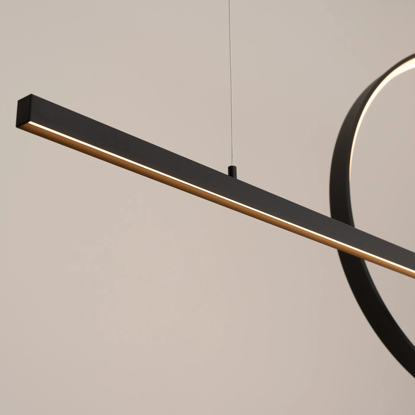 Pendant lamp 46W – ring with line, black, CRI93