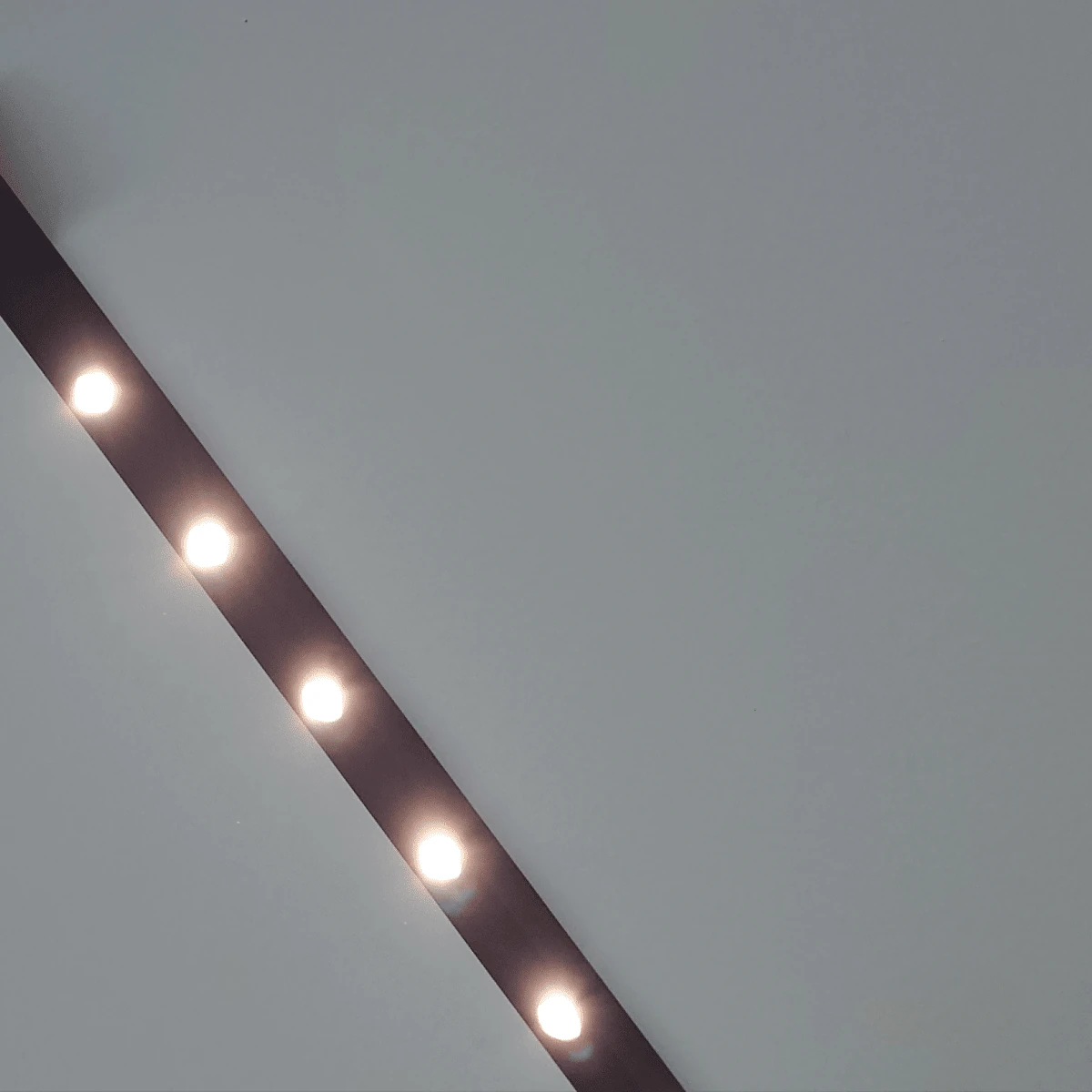 Magnetinis LED šviestuvas 6W 3000K, matinis juodas, 30 cm, DALI