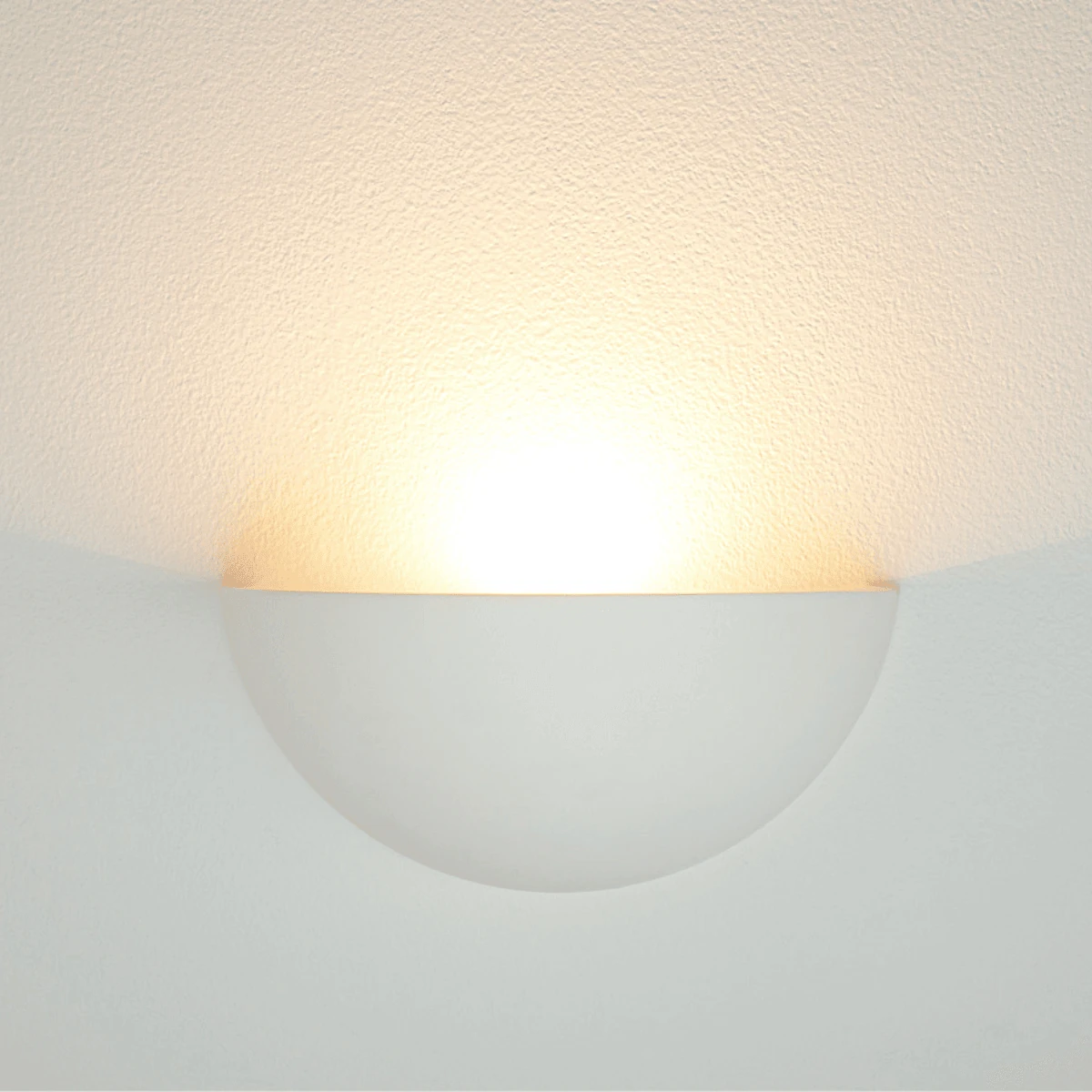 White Half-Round LED Wall Light, Selectable CCT
