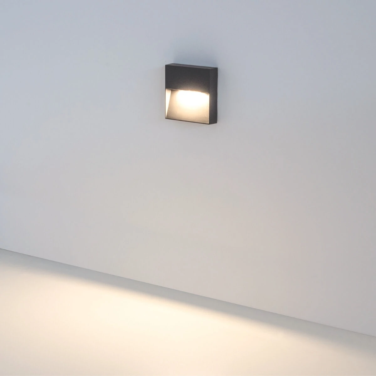 LED lauko laiptų šviestuvas 7W 3000K IP65 grafito spalvos, 5x16x16 cm, Sieninis, 7W