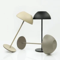 Matinis juodas nešiojamas LED stalinis šviestuvas su jutikliniu reguliavimu, 28cm
