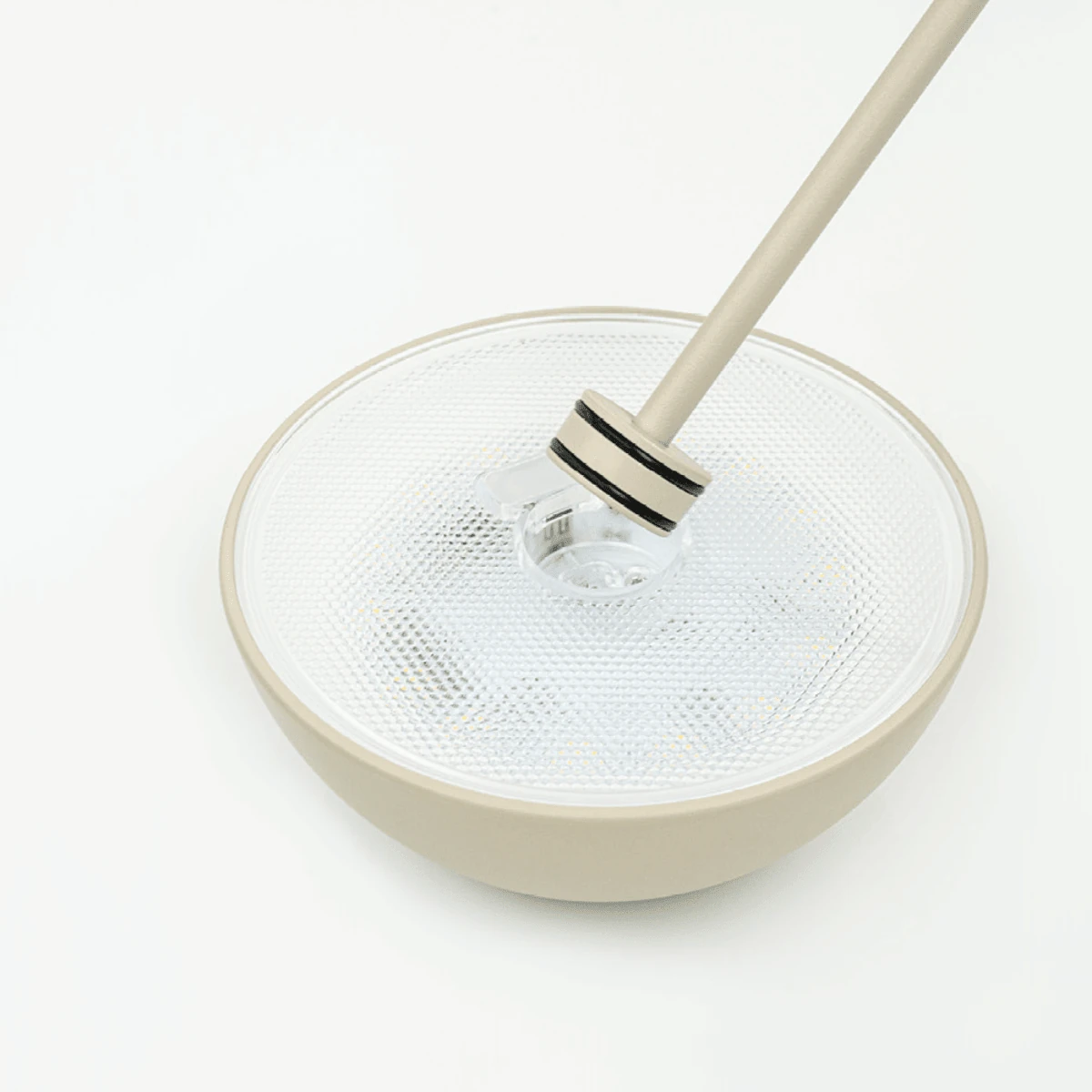 Smėlio spalvos nešiojamas LED stalinis šviestuvas, 28 cm, su lietimo dimeriu
