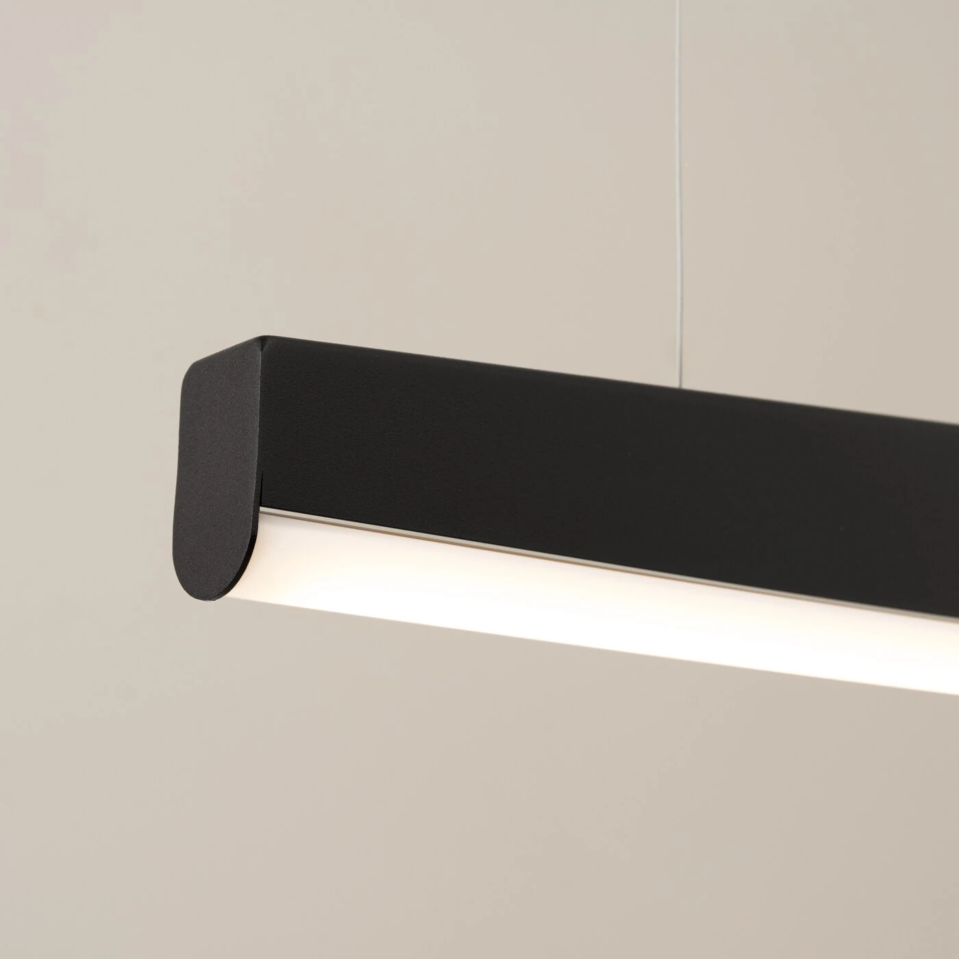 Pendant lamp 120 cm/22W – linear, black, warm white LED