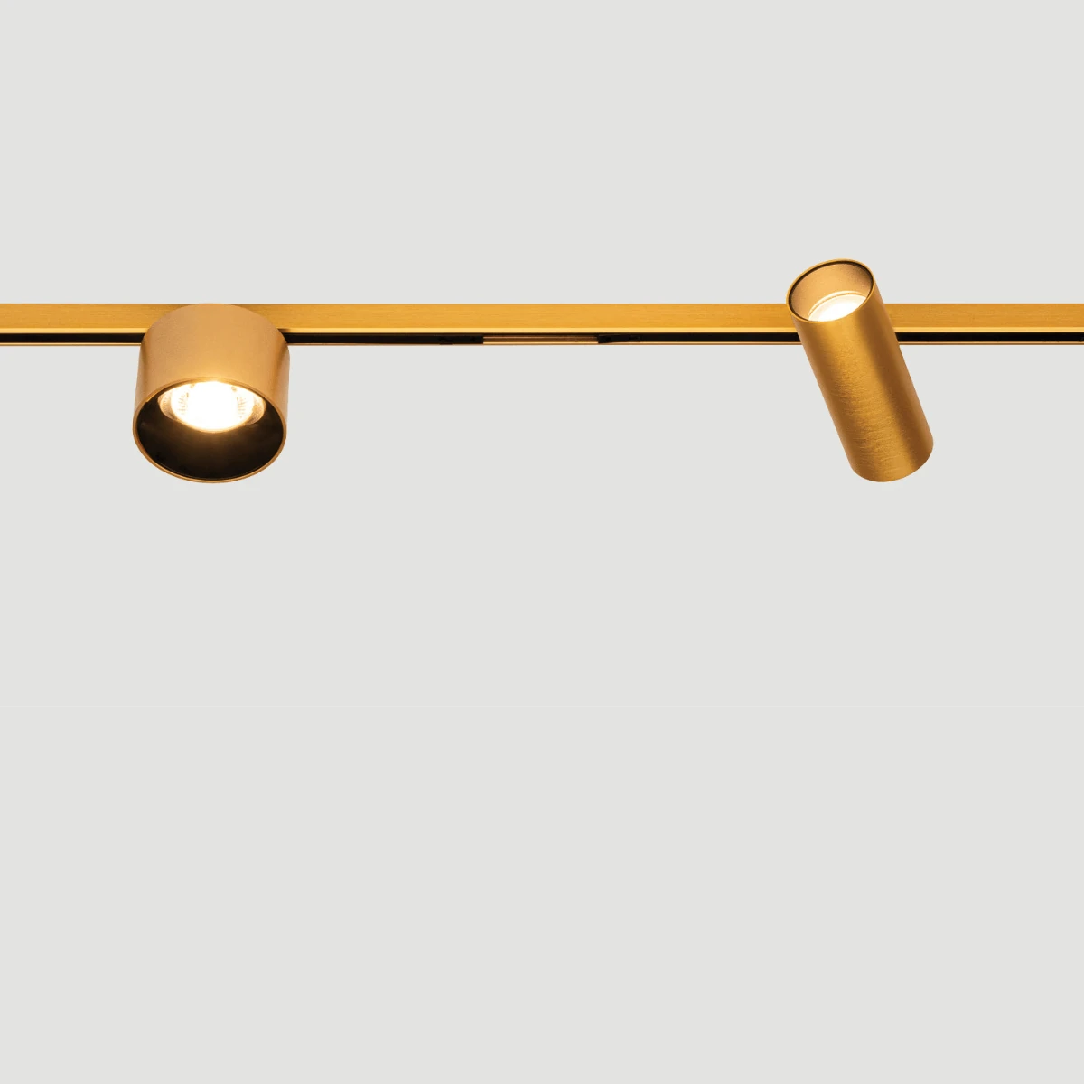 Adjustable Magnetic LED Spot 7W 3000K DALI, Antique Brass