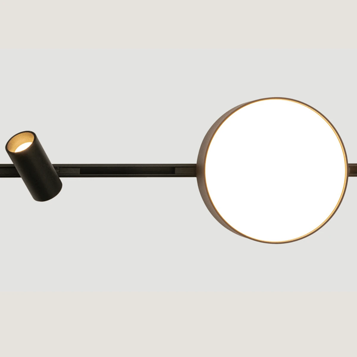 Round Magnetic LED Light 11W 3000K Wide Beam, Sandy Black