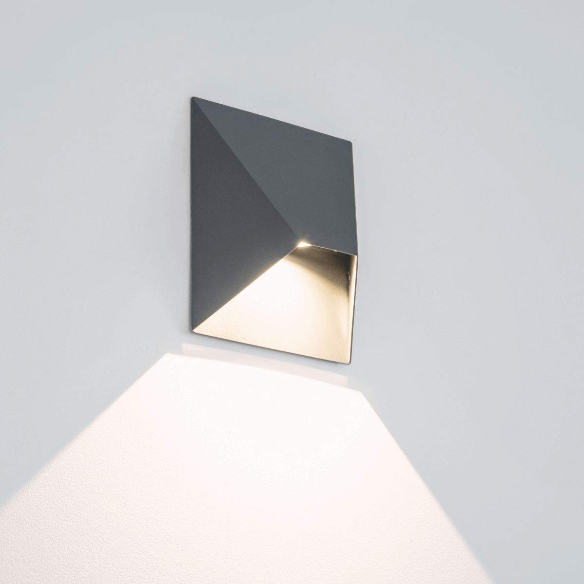 LED lauko sieninis šviestuvas 7W 3000K IP54 grafito spalvos