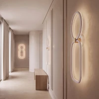 Sieninis LED šviestuvas 37W 3000K – matinis baltas ir šlifuoto aukso spalvos - Nuotrauka 1