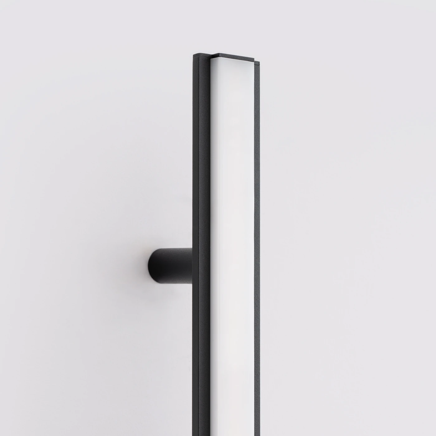 Wall lamp 1185 mm – linear, black, CRI98 LED