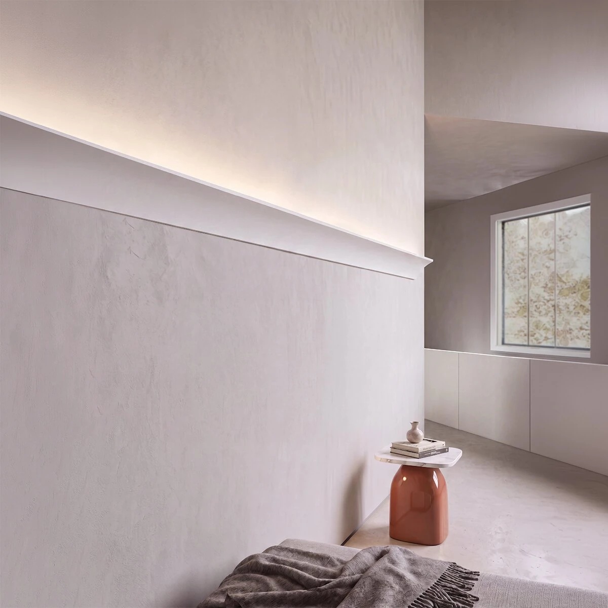 Sieninis LED šviestuvas – baltas