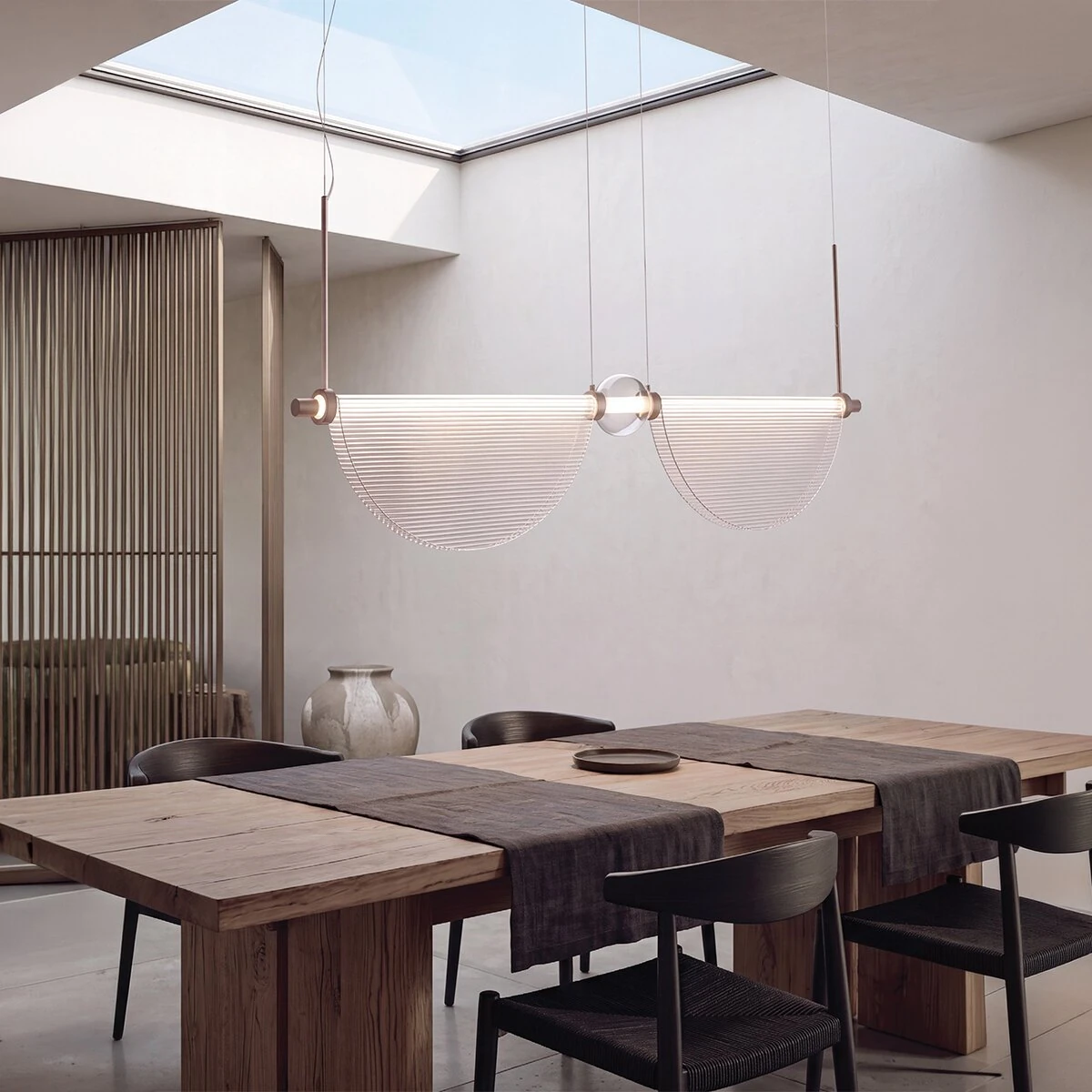 Linijinis pakabinamas LED šviestuvas 26W 2700K/3000K – šlifuoto žalvario spalvos