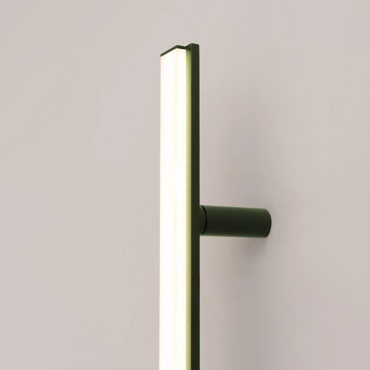 Sieninis šviestuvas 88,5 cm – linijinis, alyvuogių, LED 3000K