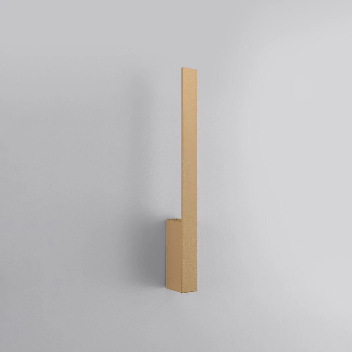 Wall lamp 50 cm – linear, gold, warm LED light
