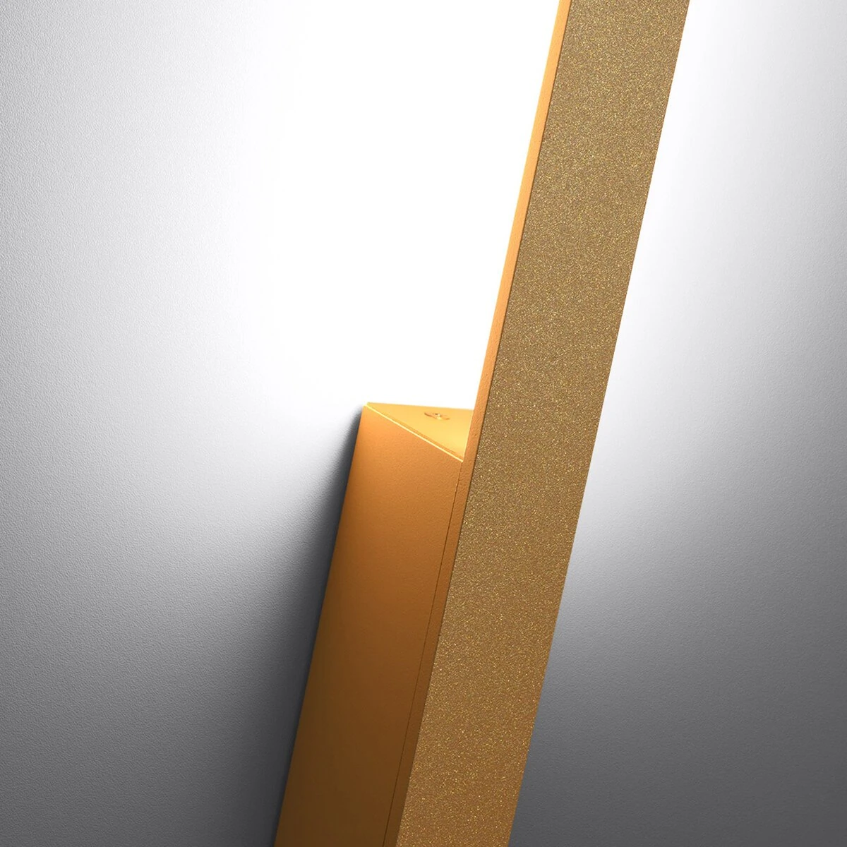 Sieninis šviestuvas 70 cm – linijinis, auksinis, CRI95