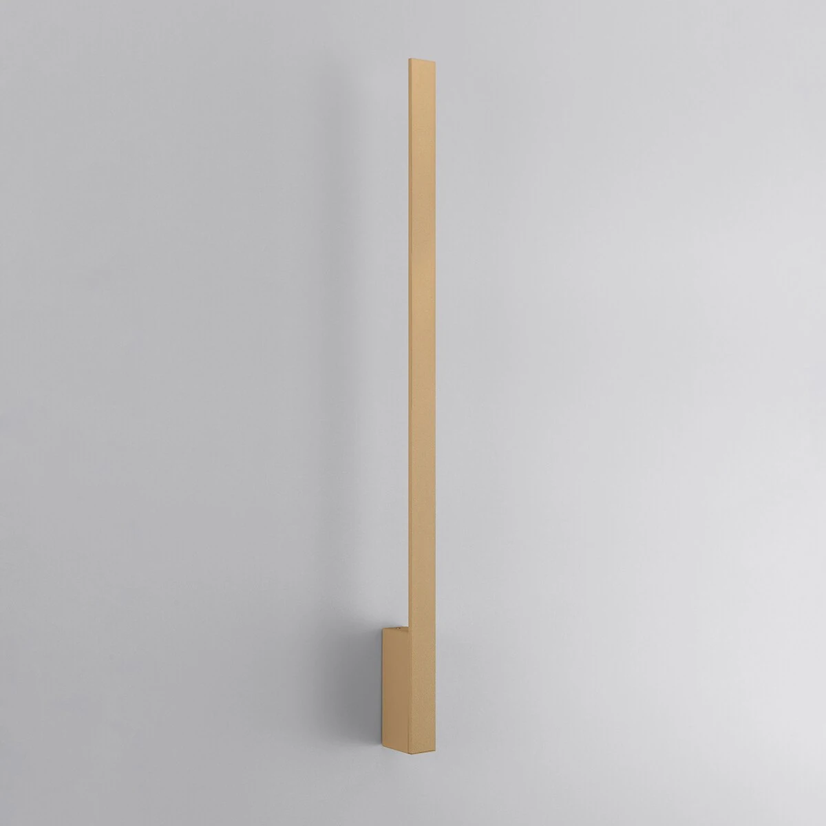 Sieninis šviestuvas 90 cm – linijinis, auksinis, šilta LED šviesa