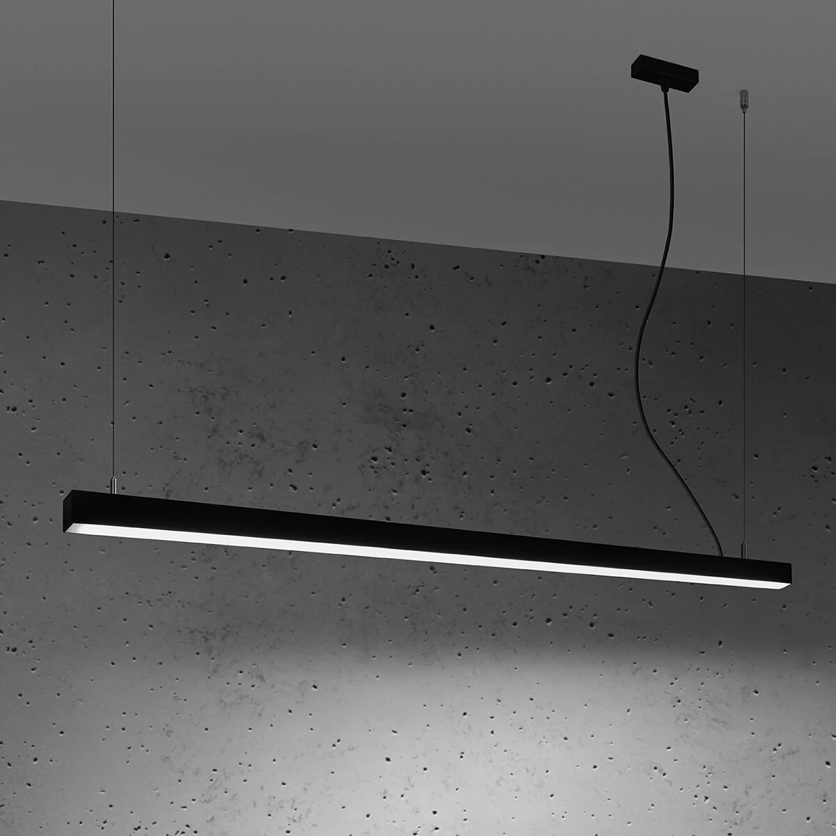 Pakabinamas LED šviestuvas 150 cm – linijinis, juodas, CRI90