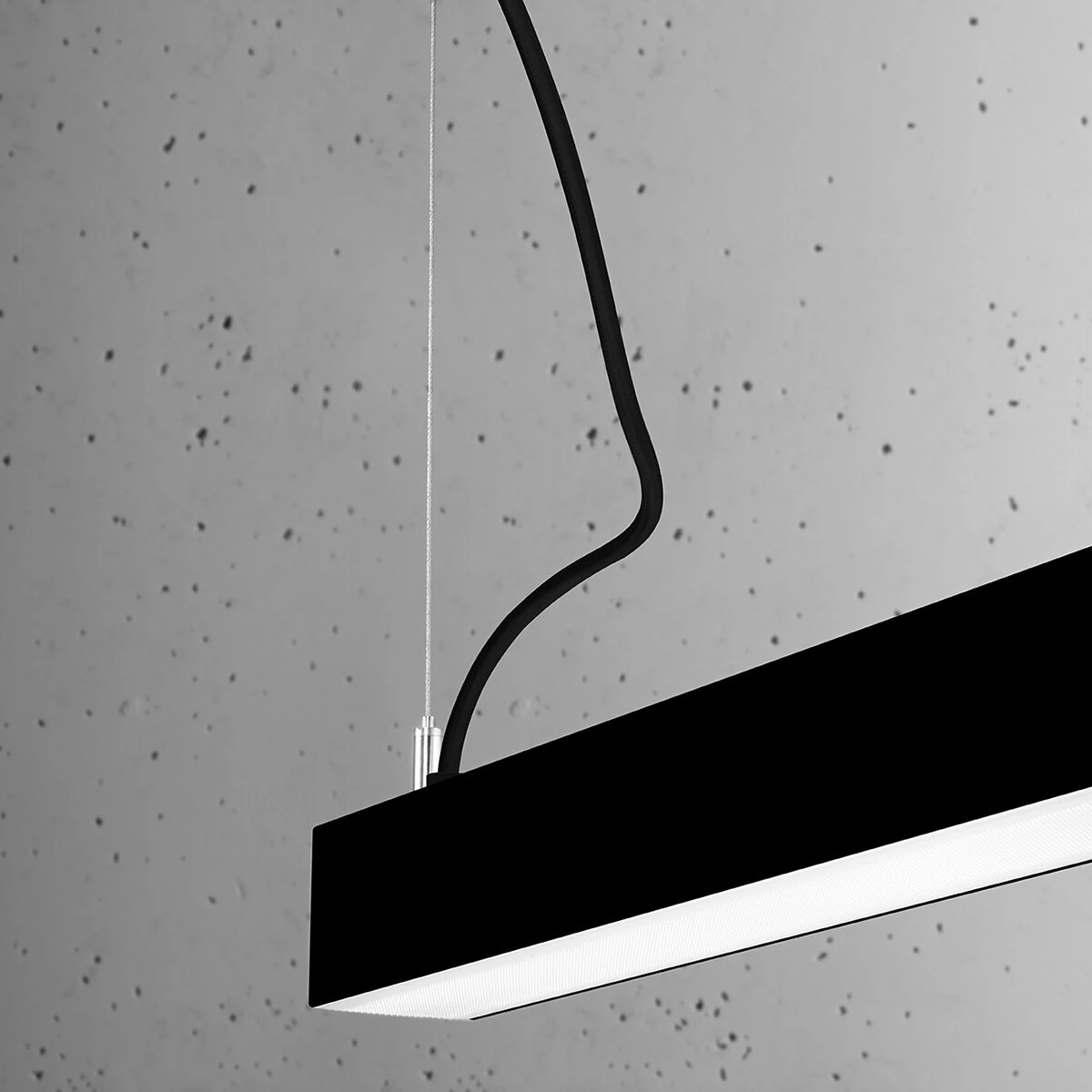 Pakabinamas LED šviestuvas 200 cm – linijinis, juodas, CRI90