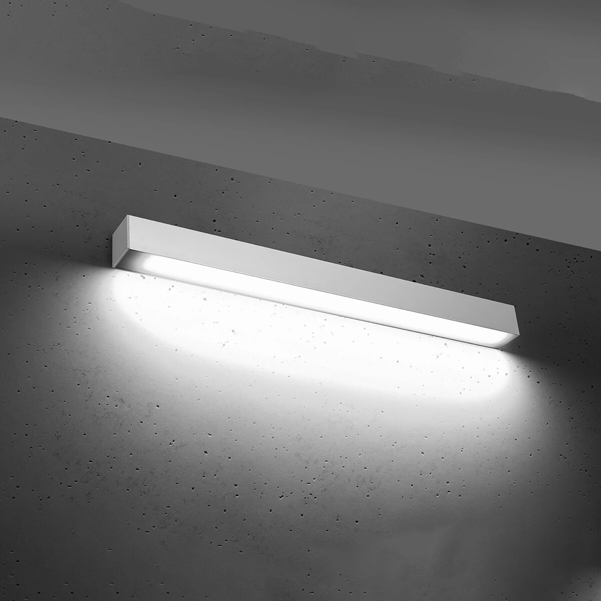 LED wall light 67 cm/16W – linear, white, opal diffuser