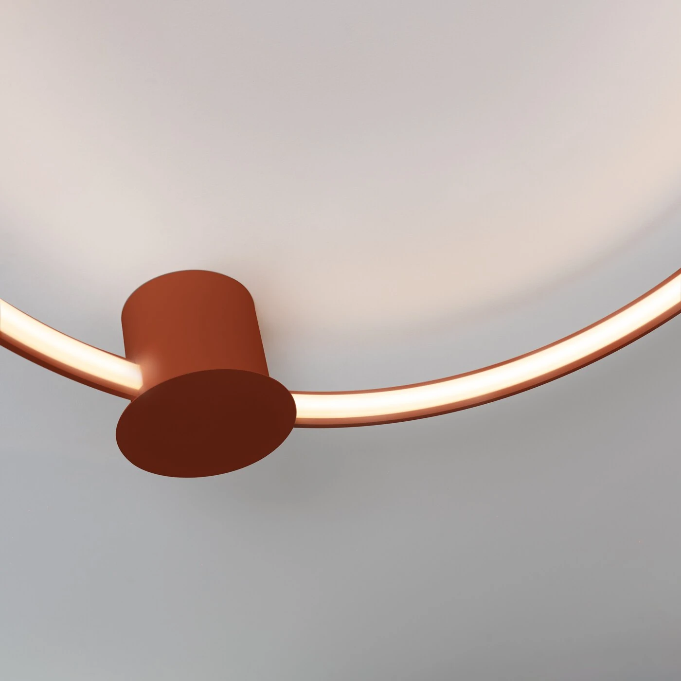 Ceiling lamp 47W – ring shape, red ochre, CRI93