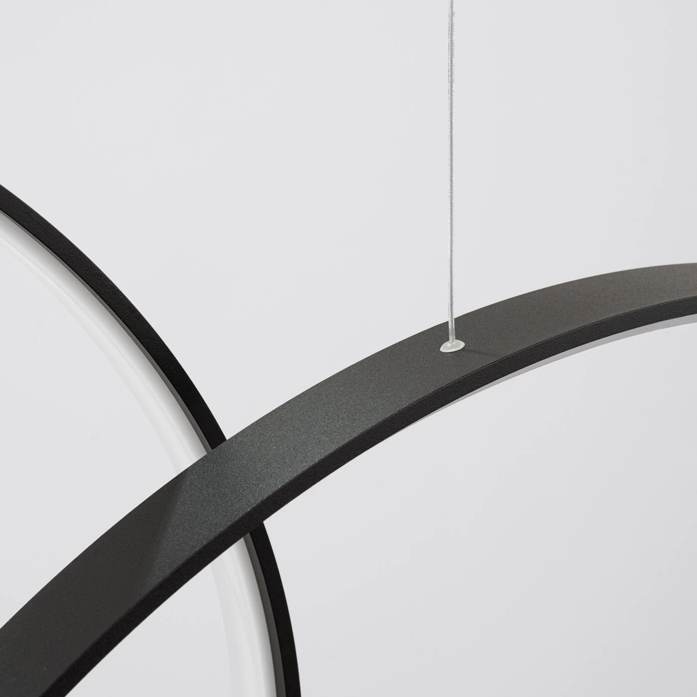 Pakabinamas LED šviestuvas 173W – žiedai, juodas, CRI98