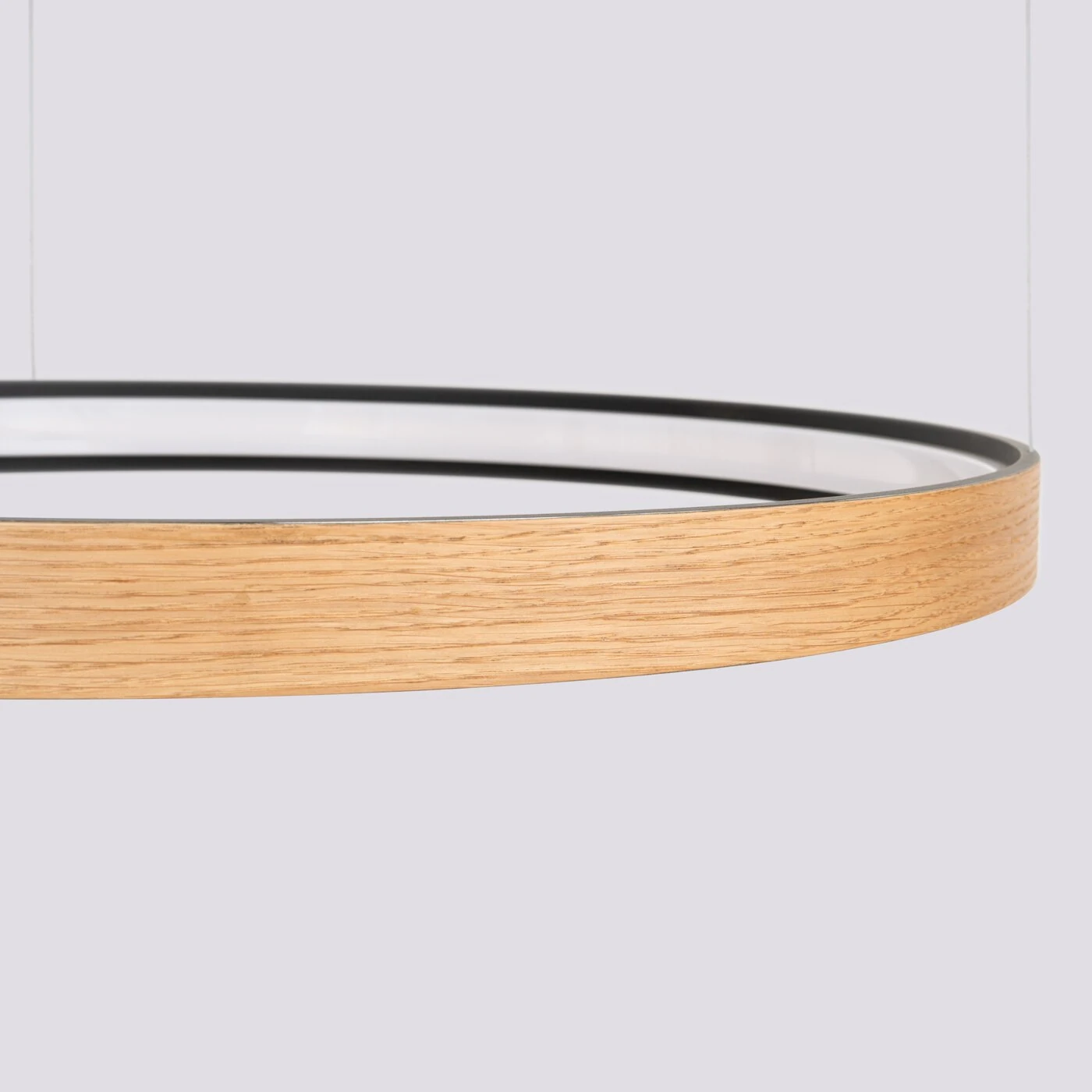 Pakabinamas šviestuvas 79 cm / 33W – apvalus, juodas ir ąžuolo, CRI93