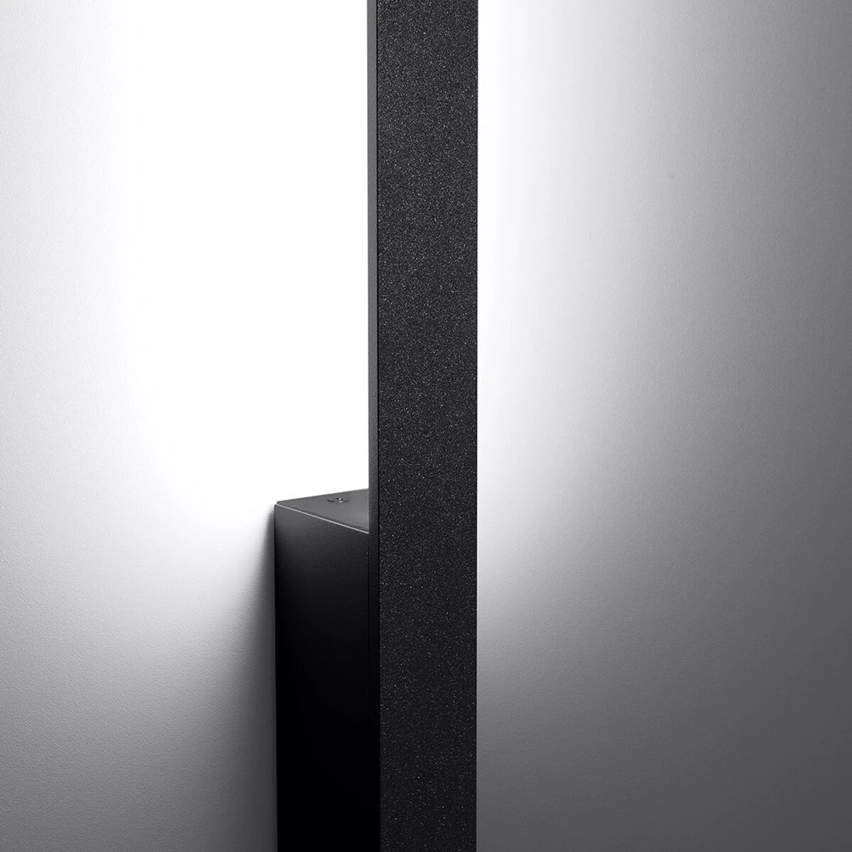 Sieninis šviestuvas 120 cm – linijinis, juodas, CRI95