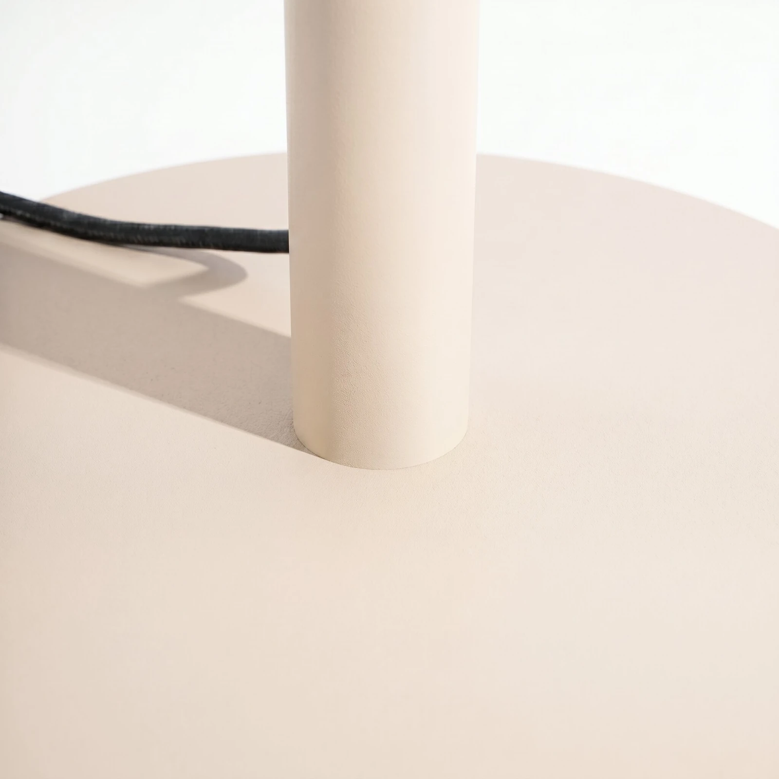 Floor lamp 39W – linear, beige, DALI dimmable