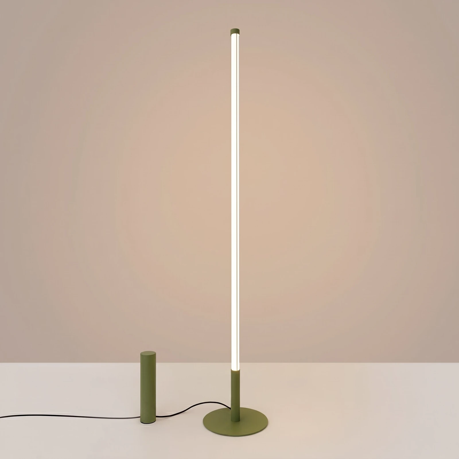 Floor lamp 39W – linear, olive green, DALI dimmable