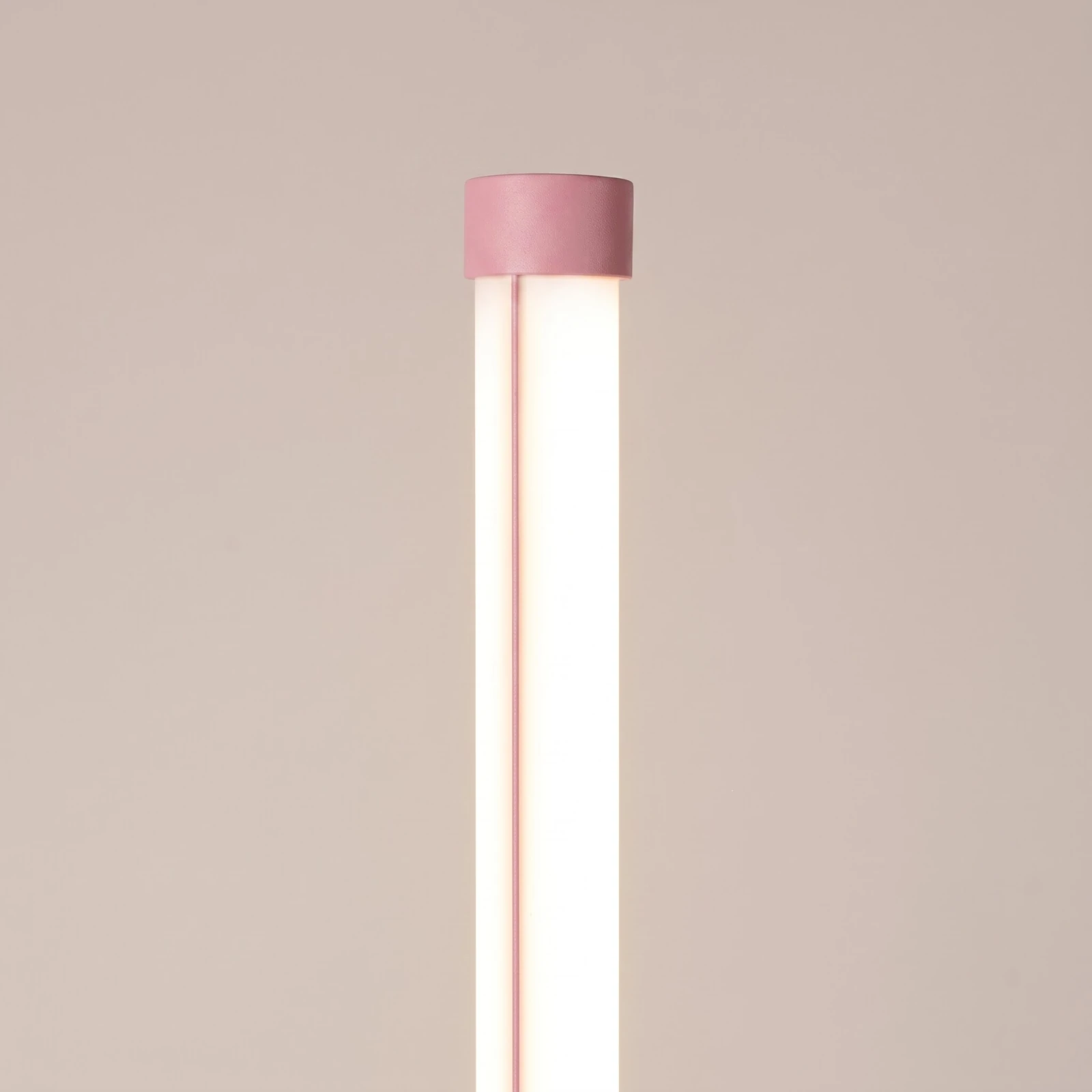 Floor lamp 39W – linear, pink, DALI dimmable