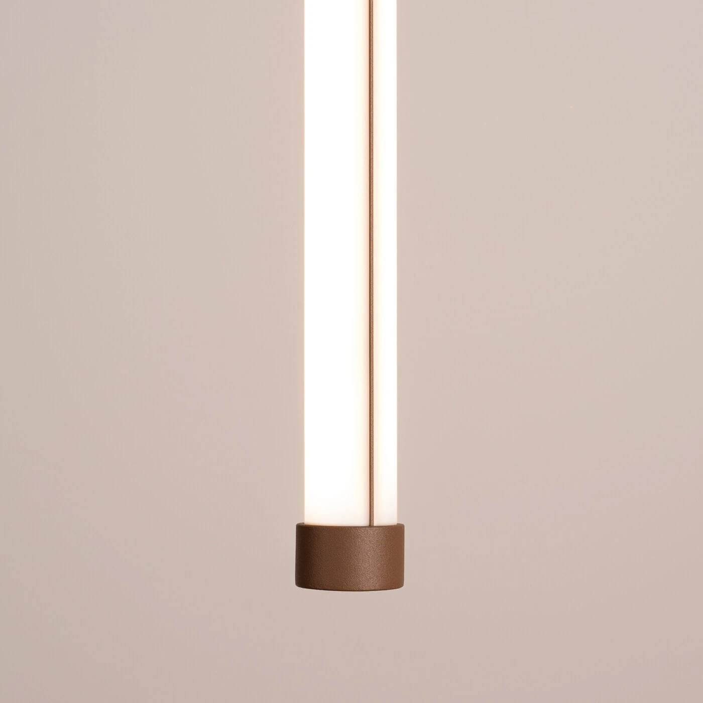 Pendant lamp 26W – linear, brown, DALI dimmable