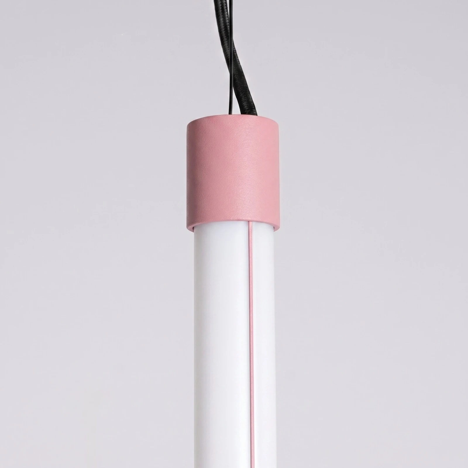 Pendant LED lamp 26W – linear, pink, DALI dimmable