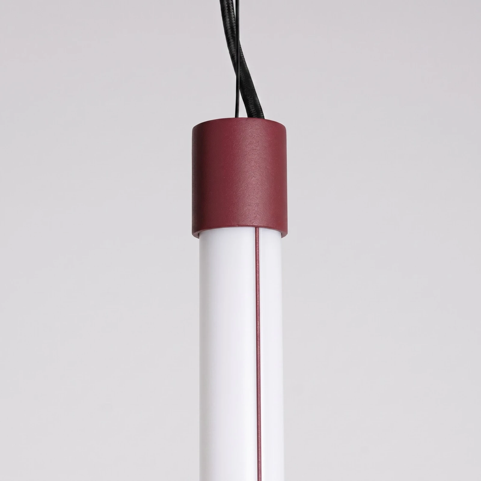 Pakabinamas šviestuvas 13,3W – linijinis, burgundinis, CRI98
