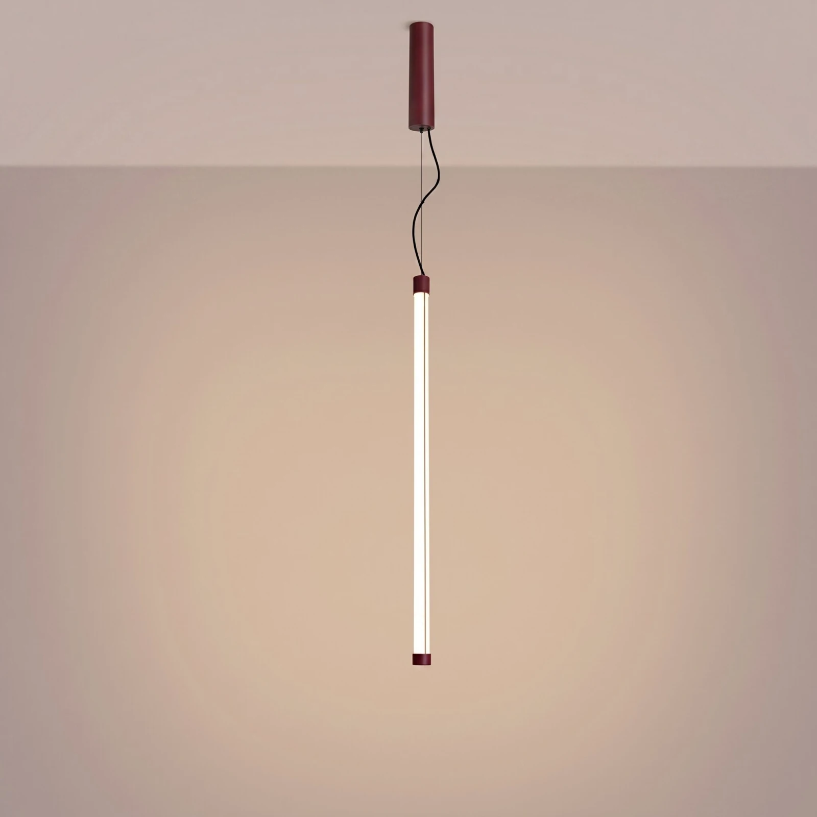 Pakabinamas šviestuvas 200 cm – linijinis, bordo, DALI dimavimas