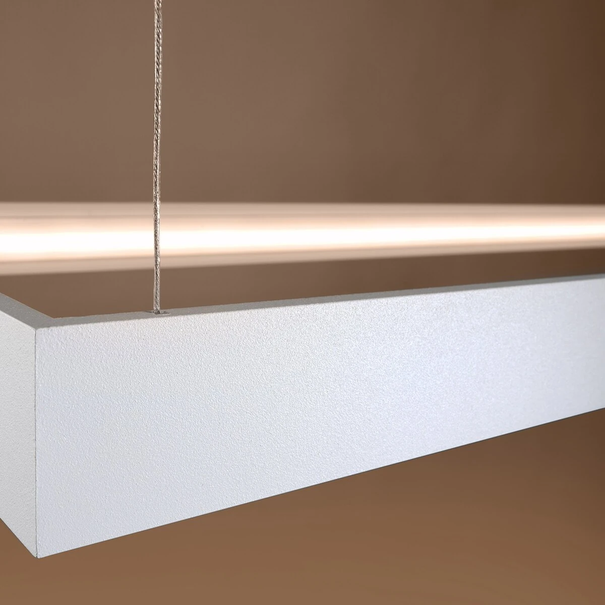 Pakabinamas LED šviestuvas 130 cm – stačiakampis, baltas, CRI93